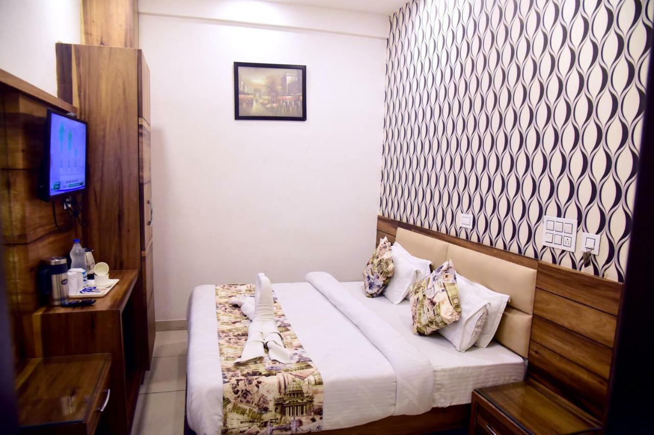Hotel Ds Inn Amritsar Exterior foto