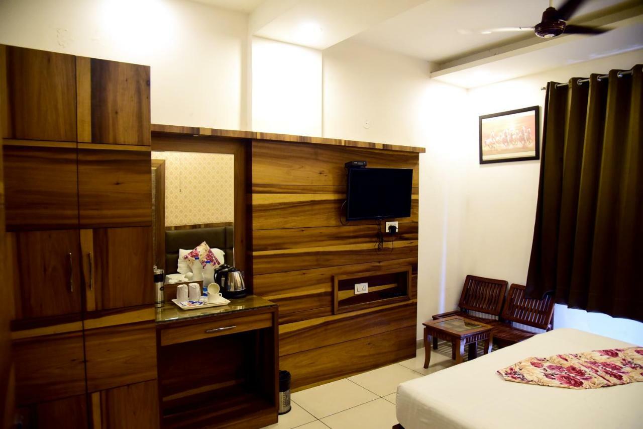 Hotel Ds Inn Amritsar Exterior foto