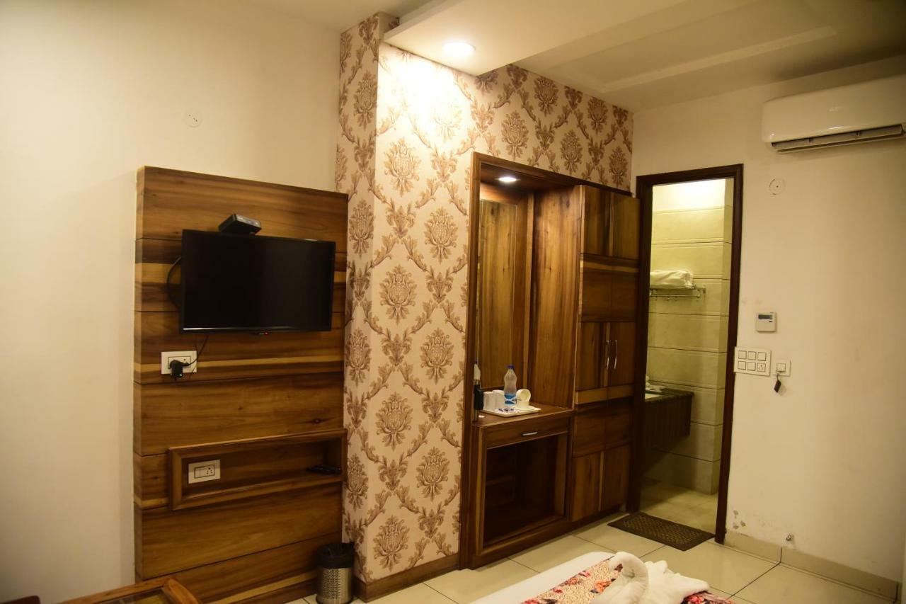 Hotel Ds Inn Amritsar Exterior foto